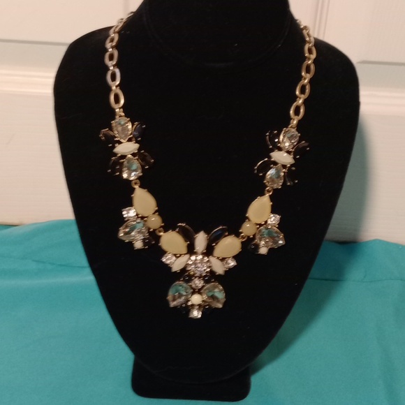 J. Crew Jewelry - JCREW COLOURED STONES WITH RHINESTONE. STATEMENT PIECE